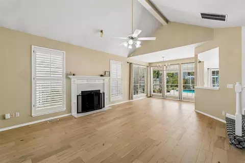Living - 5116 Ladbrook St, Norman, OK 73072 photo 3 of 6