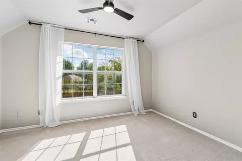 Bedroom - 5116 Ladbrook St, Norman, OK 73072 photo 7 of 11