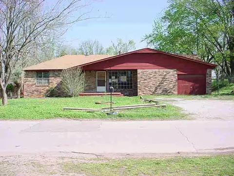 3 W Holly St, Tuttle, OK 73089 photo 1