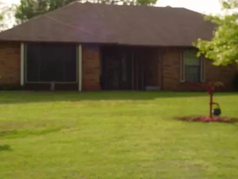 207 Cedar Springs Dr, Tuttle, OK 73089 photo 2