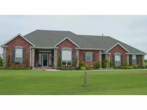 7901 Austrian Ln, Tuttle, OK 73089 photo 1