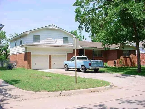 7709 27th St, Bethany, OK 73008 photo 1