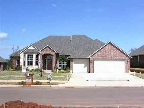 1833 Apache Trl, Edmond, OK 73003 photo 1