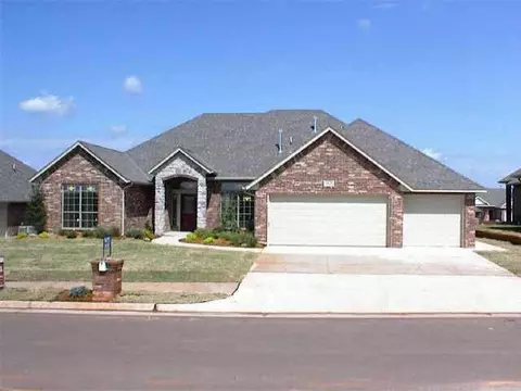 1825 Apache Trl, Edmond, OK 73003 photo 1