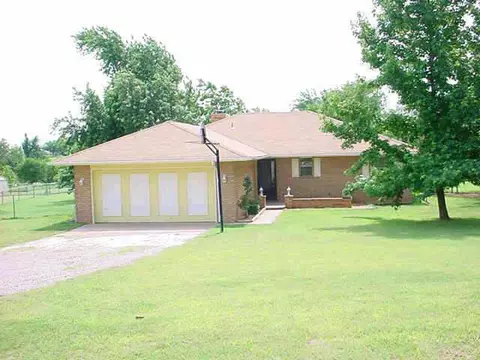 122 Pinewood, Tuttle, OK 73089 photo 1