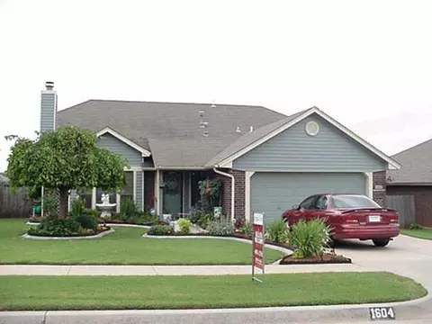 1604 NE 10, Moore, OK 73160 photo 1