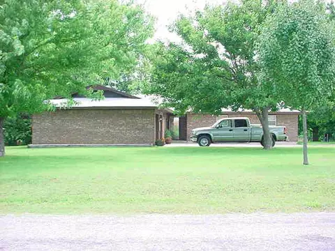 604 N Morgan, Tuttle, OK 73089 photo 1