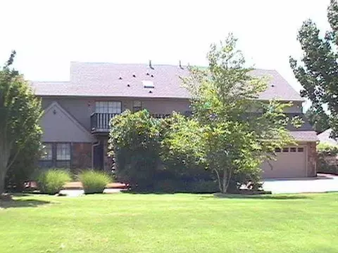 1508 Eagle Dr, Edmond, OK 73034 photo 3