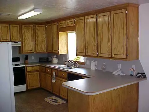 217 S Morgan Rd, Tuttle, OK 73089 photo 4