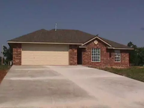 315 N Cimarron, Tuttle, OK 73089 photo 1