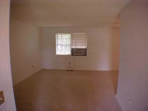 204 Lois, Tuttle, OK 73089 photo 4