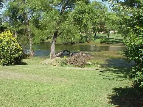112 Pinewood Dr, Tuttle, OK 73089 photo 3