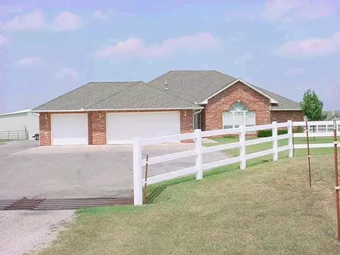 4209 Mesa Dr, Tuttle, OK 73089 photo 1