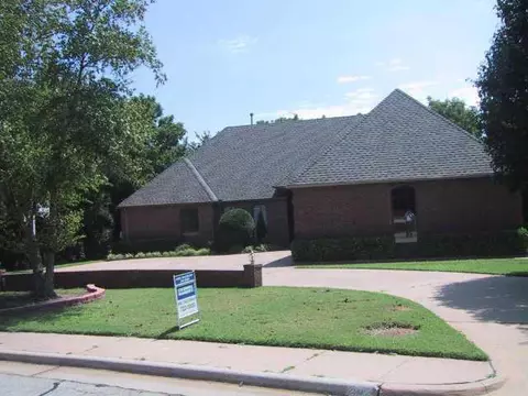 2012 Faircloud Dr, Edmond, OK 73034 photo 3