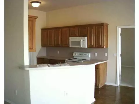 517 Nathan Ln, Moore, OK 73160 photo 5