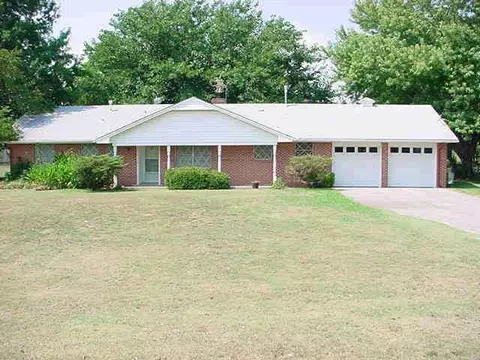 4901 N Council, Bethany, OK 73008 photo 1