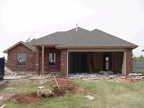 2201 Sunset, Moore, OK 73160 photo 1