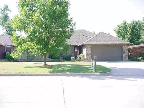 11032 Coachman Rd, Yukon, OK 73099 photo 1