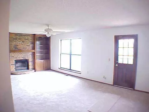 1104 Buckingham, Newcastle, OK 73065 photo 2