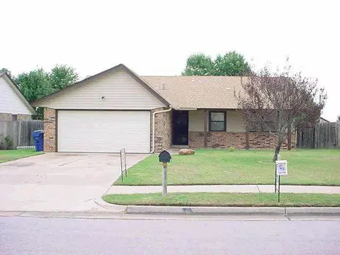 1104 Buckingham, Newcastle, OK 73065 photo 1