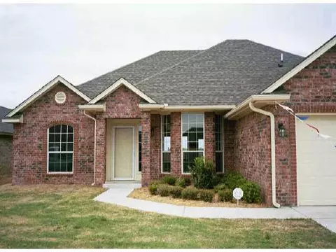 2016 SW 31, Moore, OK 73170 photo 1