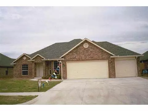 2016 SW 31, Moore, OK 73170 photo 10