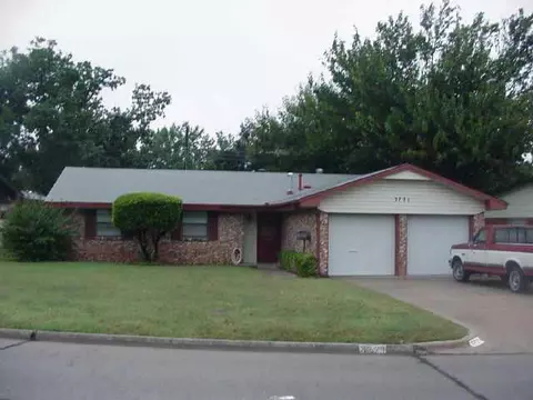 3721 N Riverside Dr, Bethany, OK 73008 photo 1