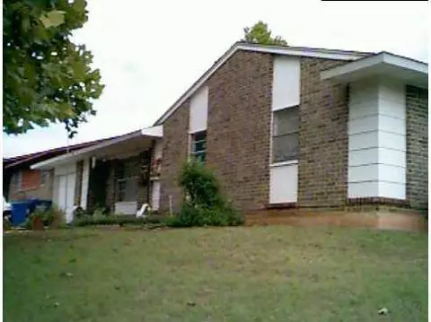 803 N Pinebrook, Guthrie, OK 73044 photo 2
