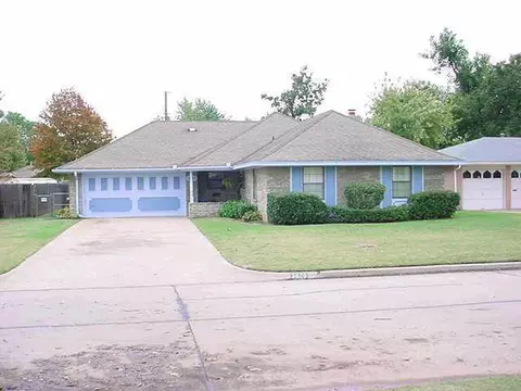 3828 Bryan, Bethany, OK 73008 photo 1