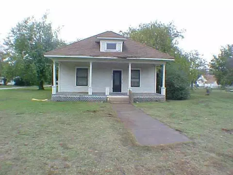 607 SW 2nd, Tuttle, OK 73089 photo 1