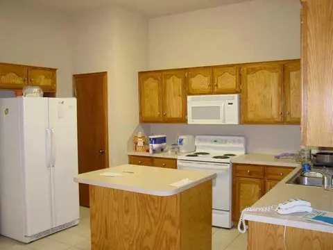 1204 SW 23 Rd, Moore, OK 73160 photo 4