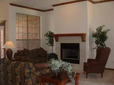 317 Falling Leaf Ter, Moore, OK 73160 photo 2