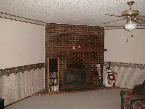 2112 Memphis Dr, Norman, OK 73071 photo 3