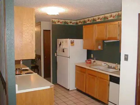 2112 Memphis Dr, Norman, OK 73071 photo 4