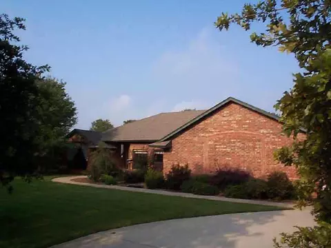 9704 Deep Fork Dr, Norman, OK 73026 photo 2