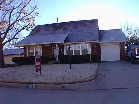 320 Memory Ln, Edmond, OK 73013 photo 2