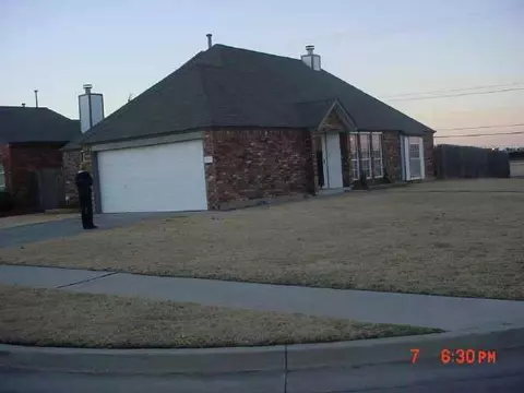 1801 SW 20, Moore, OK 73160 photo 1