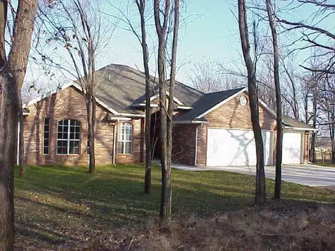 602 W Ridge Dr, Tuttle, OK 73089 photo 2