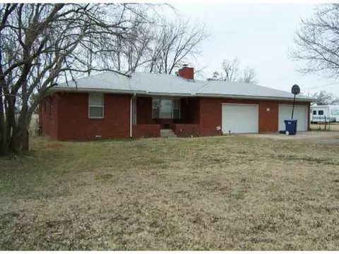 2075 N Dobbs Rd, Harrah, OK 73045 photo 1