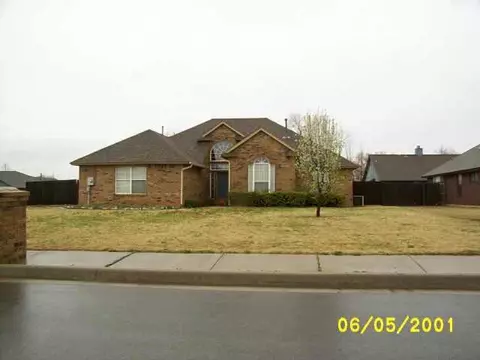 2017 Mark Rd, Edmond, OK 73003 photo 1
