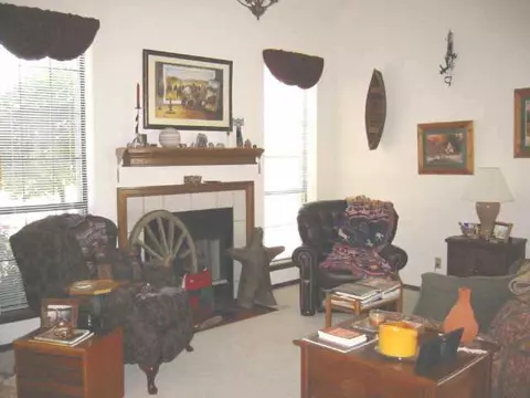 4100 Crystal Ct, Norman, OK 73072 photo 2