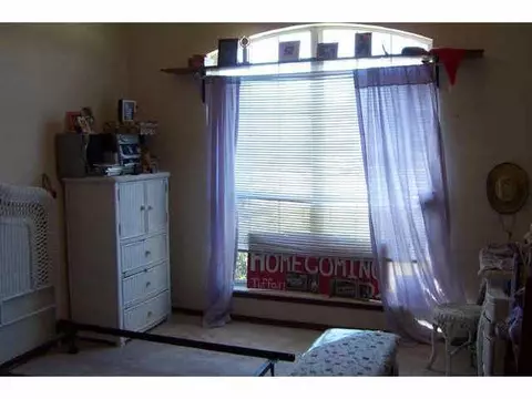 888 Harrison St, Harrah, OK 73045 photo 9