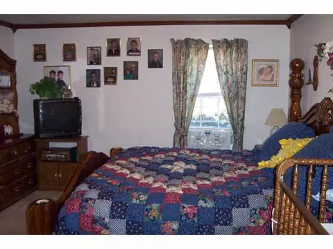 888 Harrison St, Harrah, OK 73045 photo 7