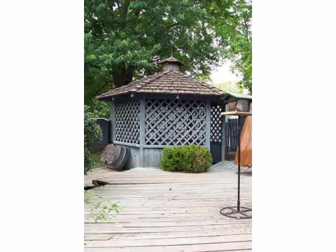723 E Noble, Guthrie, OK 73044 photo 8