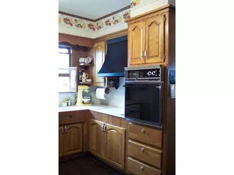 723 E Noble, Guthrie, OK 73044 photo 3