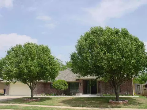 13600 Silver Eagle Trl, Edmond, OK 73013 photo 1
