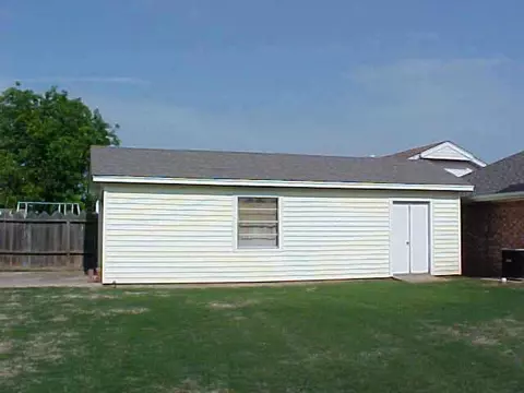 4 Cherry, Chickasha, OK 73018 photo 2
