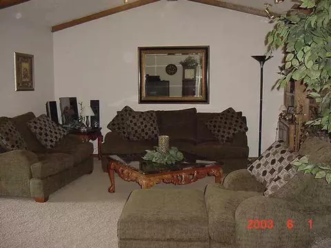 3713 Phillips Dr, Moore, OK 73160 photo 2