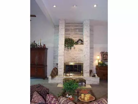 7 Rustic Hls, Norman, OK 73072 photo 3