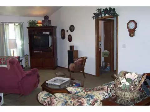 109 Zelda Ln, Mcloud, OK 74851 photo 2